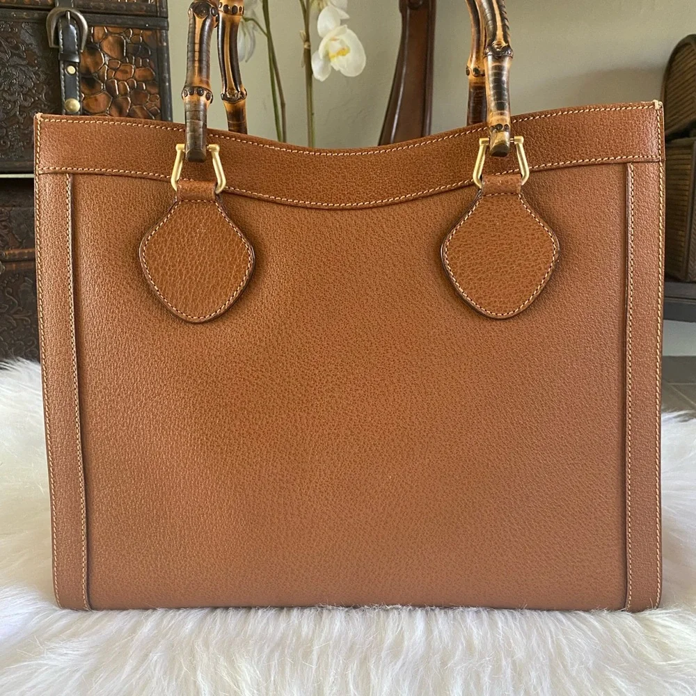 💯% authentic vintage gucci diana bamboo bag